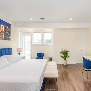  Apartment Stylish Chic Nyc At Fingertips United States